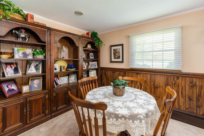 1505 Lakewood, MENDOTA, Illinois 61342, 4 Bedrooms Bedrooms, ,2 BathroomsBathrooms,House,For Sale,Lakewood,202602845