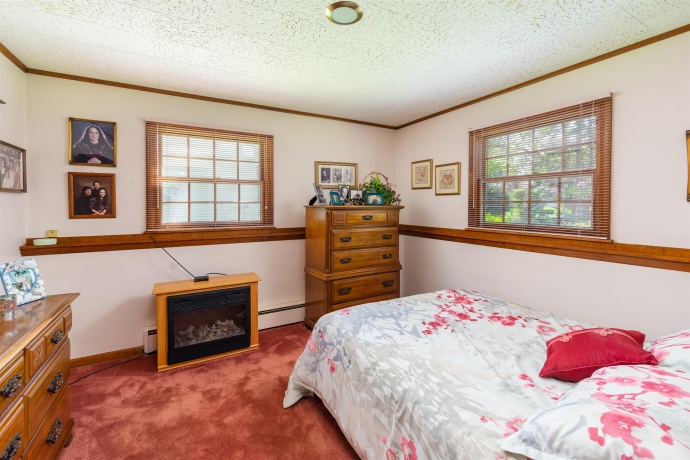 1505 Lakewood, MENDOTA, Illinois 61342, 4 Bedrooms Bedrooms, ,2 BathroomsBathrooms,House,For Sale,Lakewood,202602845