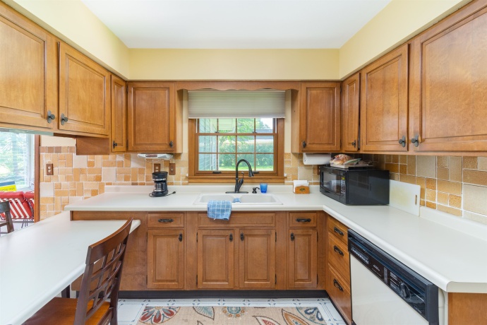 1505 Lakewood, MENDOTA, Illinois 61342, 4 Bedrooms Bedrooms, ,2 BathroomsBathrooms,House,For Sale,Lakewood,202602845