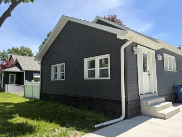425 Cleveland, SPRING VALLEY, Illinois 61362, 2 Bedrooms Bedrooms, ,1 BathroomBathrooms,House,For Sale,Cleveland,202602869