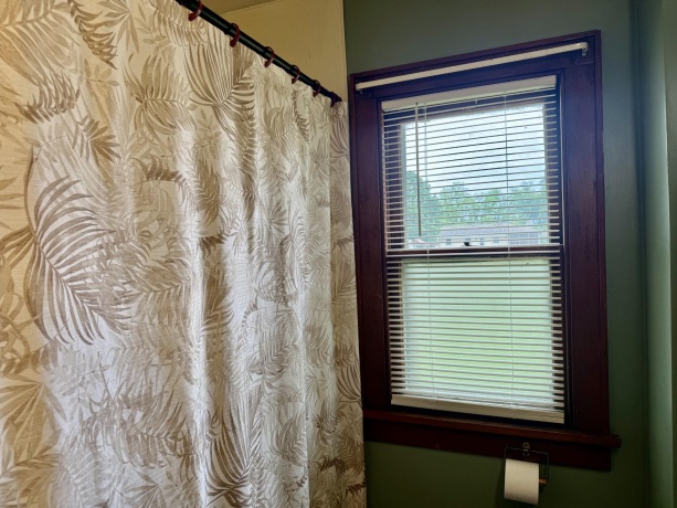 1352 Crosat, LaSalle, Illinois 61301, 2 Bedrooms Bedrooms, ,1 BathroomBathrooms,House,For Sale,Crosat,202602878