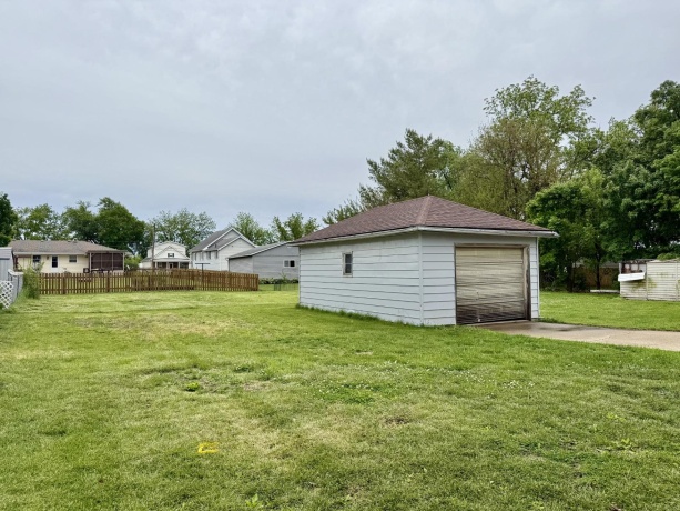 1352 Crosat, LaSalle, Illinois 61301, 2 Bedrooms Bedrooms, ,1 BathroomBathrooms,House,For Sale,Crosat,202602878