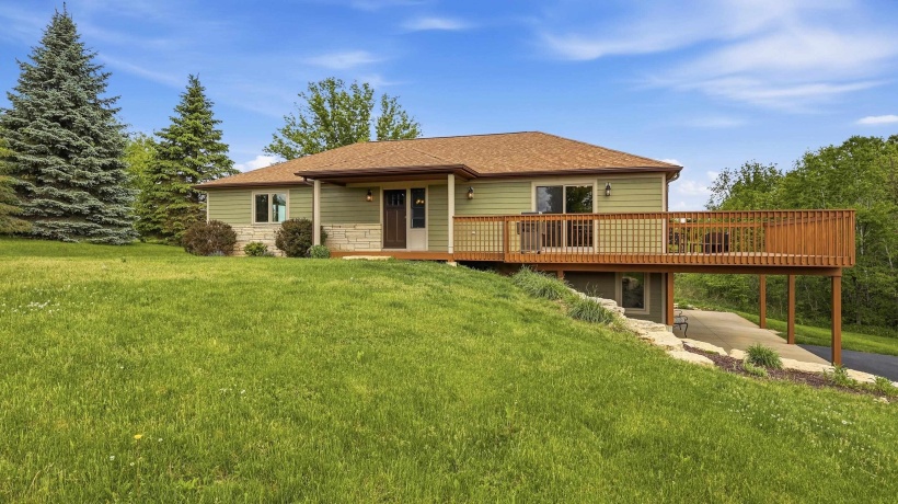 2 Concord, GALENA, Illinois 61036, 3 Bedrooms Bedrooms, ,2 BathroomsBathrooms,House,For Sale,Concord,202602935