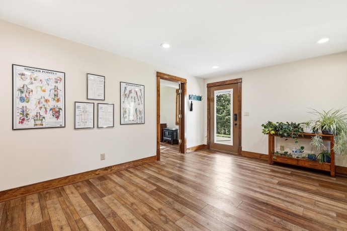 2 Concord, GALENA, Illinois 61036, 3 Bedrooms Bedrooms, ,2 BathroomsBathrooms,House,For Sale,Concord,202602935