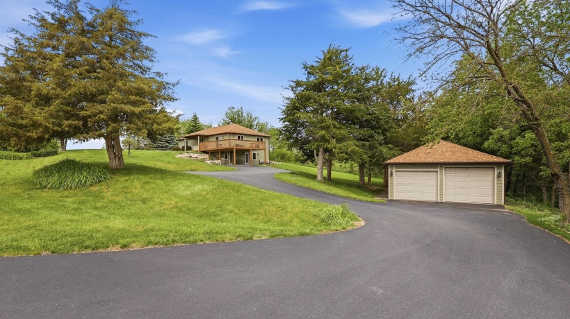 2 Concord, GALENA, Illinois 61036, 3 Bedrooms Bedrooms, ,2 BathroomsBathrooms,House,For Sale,Concord,202602935