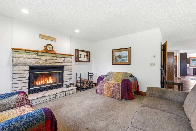 2 Concord, GALENA, Illinois 61036, 3 Bedrooms Bedrooms, ,2 BathroomsBathrooms,House,For Sale,Concord,202602935