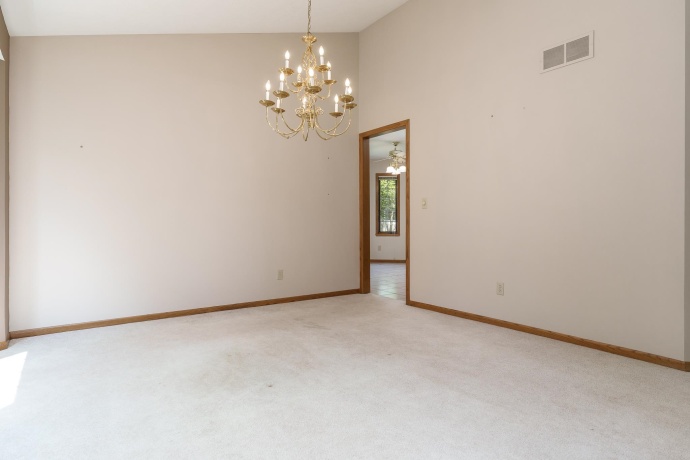 1350 Featherstone, ROCKFORD, Illinois 61107, 3 Bedrooms Bedrooms, ,3 BathroomsBathrooms,House,For Sale,Featherstone,202602936