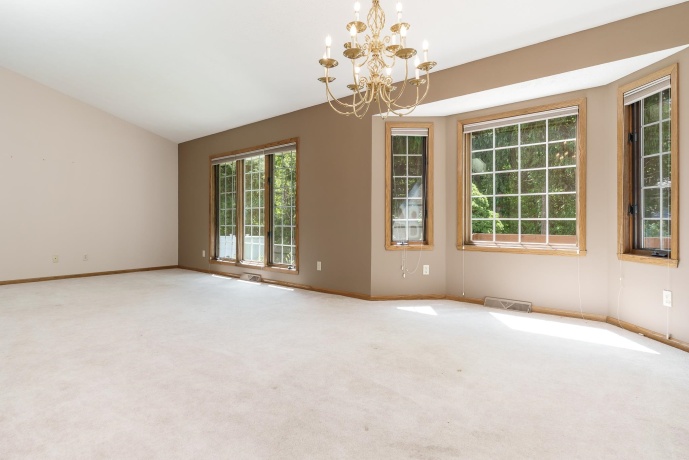 1350 Featherstone, ROCKFORD, Illinois 61107, 3 Bedrooms Bedrooms, ,3 BathroomsBathrooms,House,For Sale,Featherstone,202602936