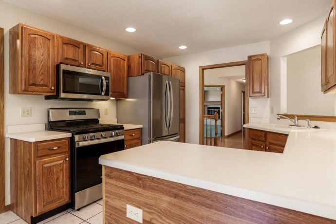 1350 Featherstone, ROCKFORD, Illinois 61107, 3 Bedrooms Bedrooms, ,3 BathroomsBathrooms,House,For Sale,Featherstone,202602936