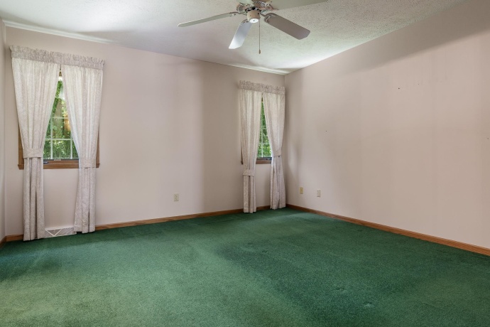 1350 Featherstone, ROCKFORD, Illinois 61107, 3 Bedrooms Bedrooms, ,3 BathroomsBathrooms,House,For Sale,Featherstone,202602936