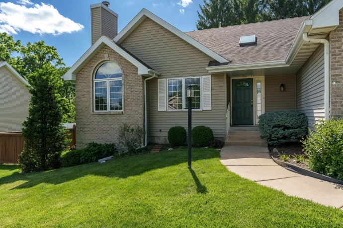 1350 Featherstone, ROCKFORD, Illinois 61107, 3 Bedrooms Bedrooms, ,3 BathroomsBathrooms,House,For Sale,Featherstone,202602936