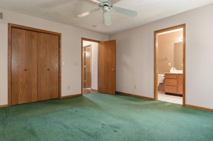 1350 Featherstone, ROCKFORD, Illinois 61107, 3 Bedrooms Bedrooms, ,3 BathroomsBathrooms,House,For Sale,Featherstone,202602936
