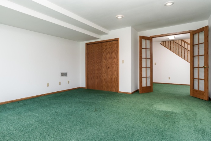 1350 Featherstone, ROCKFORD, Illinois 61107, 3 Bedrooms Bedrooms, ,3 BathroomsBathrooms,House,For Sale,Featherstone,202602936