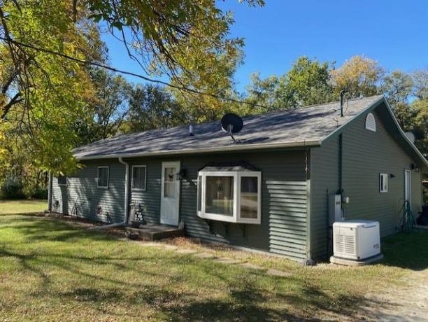 7 Clearwater, Putnam, Illinois 61560, 4 Bedrooms Bedrooms, ,1 BathroomBathrooms,House,For Sale,Clearwater,202503370