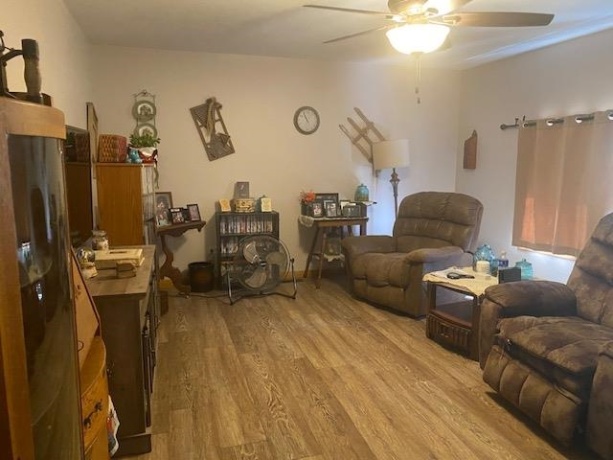 7 Clearwater, Putnam, Illinois 61560, 4 Bedrooms Bedrooms, ,1 BathroomBathrooms,House,For Sale,Clearwater,202503370