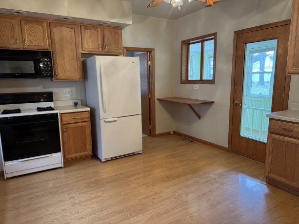 119 2nd, SPRING VALLEY, Illinois 61362, 2 Bedrooms Bedrooms, ,1 BathroomBathrooms,House,For Sale,2nd,202507286