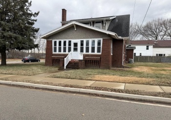 1204 6th, Peru, Illinois 61354, 5 Bedrooms Bedrooms, ,2 BathroomsBathrooms,House,For Sale,6th,202600305