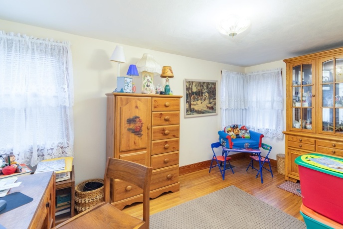 190 20th, Peru, Illinois 61354, 3 Bedrooms Bedrooms, ,1 BathroomBathrooms,House,For Sale,20th,202601344
