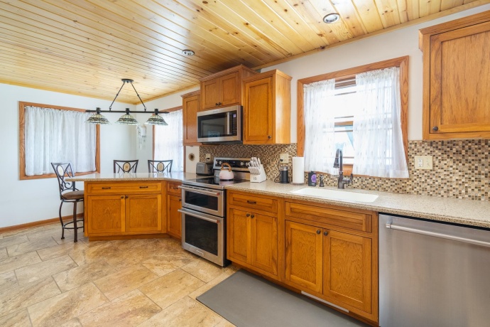 1504 Meriden, MENDOTA, Illinois 61342, 3 Bedrooms Bedrooms, ,1 BathroomBathrooms,House,For Sale,Meriden,202602008