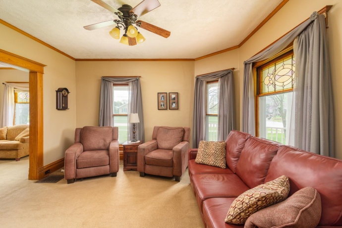 408 1st North, Wenona, Illinois 61377, 4 Bedrooms Bedrooms, ,2 BathroomsBathrooms,House,For Sale,1st North,202602094
