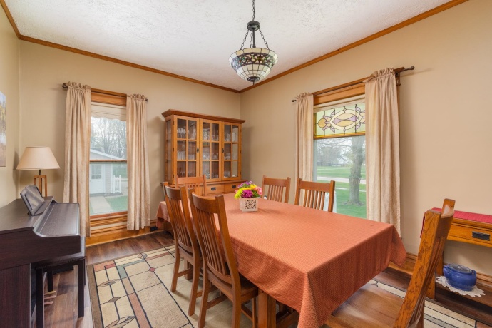 408 1st North, Wenona, Illinois 61377, 4 Bedrooms Bedrooms, ,2 BathroomsBathrooms,House,For Sale,1st North,202602094