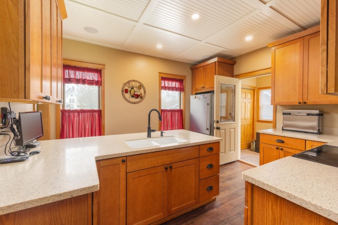 408 1st North, Wenona, Illinois 61377, 4 Bedrooms Bedrooms, ,2 BathroomsBathrooms,House,For Sale,1st North,202602094