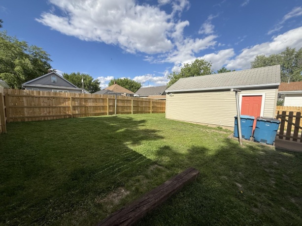 625 10th, Peru, Illinois 61354, 2 Bedrooms Bedrooms, ,1 BathroomBathrooms,House,For Sale,10th,202602753
