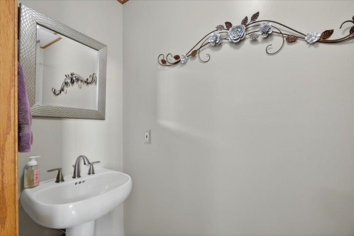 4802 Pipers Way, ROSCOE, Illinois 61073, 4 Bedrooms Bedrooms, ,2 BathroomsBathrooms,House,For Sale,Pipers Way,202602937