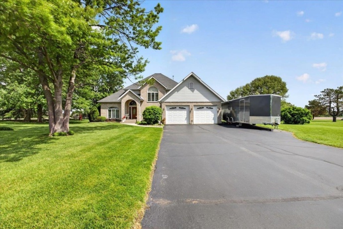 4802 Pipers Way, ROSCOE, Illinois 61073, 4 Bedrooms Bedrooms, ,2 BathroomsBathrooms,House,For Sale,Pipers Way,202602937