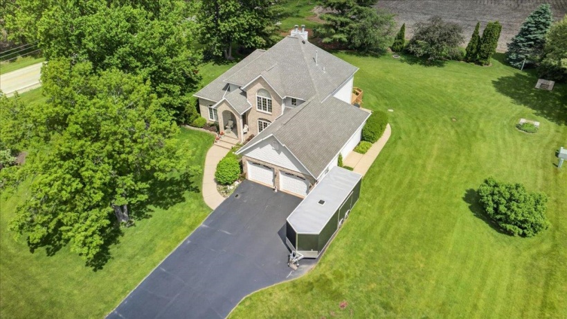 4802 Pipers Way, ROSCOE, Illinois 61073, 4 Bedrooms Bedrooms, ,2 BathroomsBathrooms,House,For Sale,Pipers Way,202602937