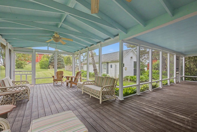 16648 US Highway 52, MOUNT CARROLL, Illinois 61053, 3 Bedrooms Bedrooms, ,2 BathroomsBathrooms,House,For Sale,US Highway 52,202602938