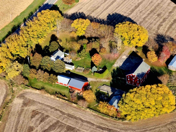 16648 US Highway 52, MOUNT CARROLL, Illinois 61053, 3 Bedrooms Bedrooms, ,2 BathroomsBathrooms,House,For Sale,US Highway 52,202602938