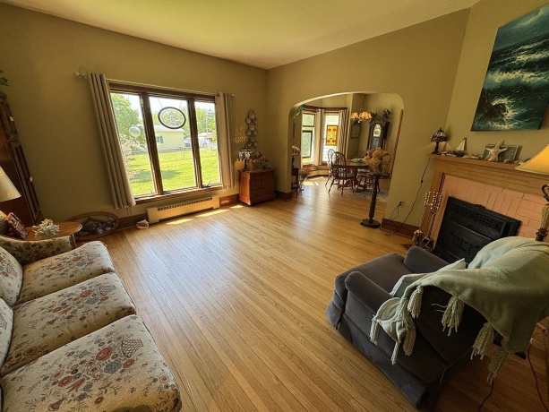 314 Plummer, Chadwick, Illinois 61014, 3 Bedrooms Bedrooms, ,2 BathroomsBathrooms,House,For Sale,Plummer,202602939