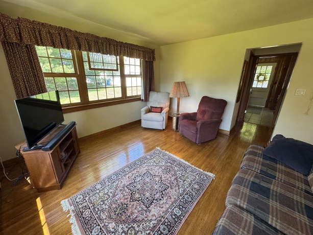 314 Plummer, Chadwick, Illinois 61014, 3 Bedrooms Bedrooms, ,2 BathroomsBathrooms,House,For Sale,Plummer,202602939