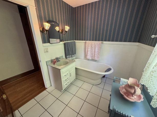 314 Plummer, Chadwick, Illinois 61014, 3 Bedrooms Bedrooms, ,2 BathroomsBathrooms,House,For Sale,Plummer,202602939