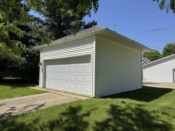 314 Plummer, Chadwick, Illinois 61014, 3 Bedrooms Bedrooms, ,2 BathroomsBathrooms,House,For Sale,Plummer,202602939