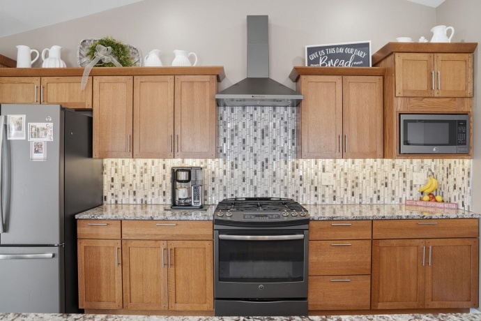 723 Yingling, DIXON, Illinois 61021, 3 Bedrooms Bedrooms, ,3 BathroomsBathrooms,House,For Sale,Yingling,202602489