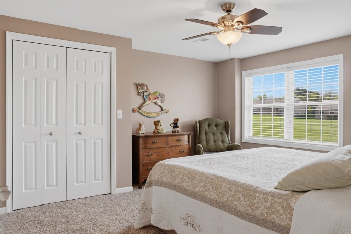 723 Yingling, DIXON, Illinois 61021, 3 Bedrooms Bedrooms, ,3 BathroomsBathrooms,House,For Sale,Yingling,202602489