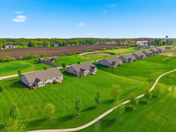 723 Yingling, DIXON, Illinois 61021, 3 Bedrooms Bedrooms, ,3 BathroomsBathrooms,House,For Sale,Yingling,202602489