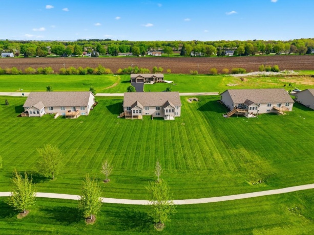 723 Yingling, DIXON, Illinois 61021, 3 Bedrooms Bedrooms, ,3 BathroomsBathrooms,House,For Sale,Yingling,202602489