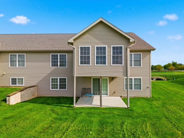 723 Yingling, DIXON, Illinois 61021, 3 Bedrooms Bedrooms, ,3 BathroomsBathrooms,House,For Sale,Yingling,202602489