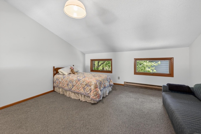 1110 White Pine, DIXON, Illinois 61021, 3 Bedrooms Bedrooms, ,2 BathroomsBathrooms,House,For Sale,White Pine,202602844