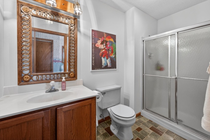 1110 White Pine, DIXON, Illinois 61021, 3 Bedrooms Bedrooms, ,2 BathroomsBathrooms,House,For Sale,White Pine,202602844