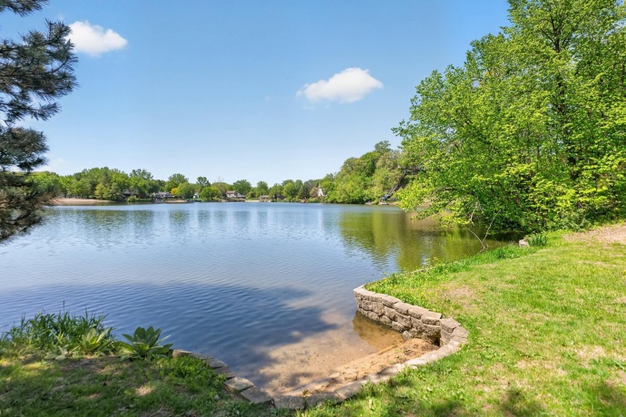 1110 White Pine, DIXON, Illinois 61021, 3 Bedrooms Bedrooms, ,2 BathroomsBathrooms,House,For Sale,White Pine,202602844