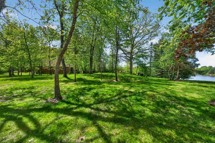 1110 White Pine, DIXON, Illinois 61021, 3 Bedrooms Bedrooms, ,2 BathroomsBathrooms,House,For Sale,White Pine,202602844