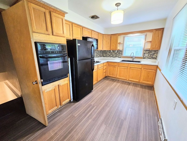 1926 Apple Tree, ROCKFORD, Illinois 61108, 2 Bedrooms Bedrooms, ,1 BathroomBathrooms,House,For Sale,Apple Tree,202602941