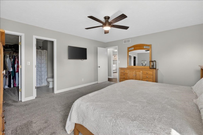 6137 Upper Ridge, ROSCOE, Illinois 61073, 3 Bedrooms Bedrooms, ,2 BathroomsBathrooms,House,For Sale,Upper Ridge,202602942
