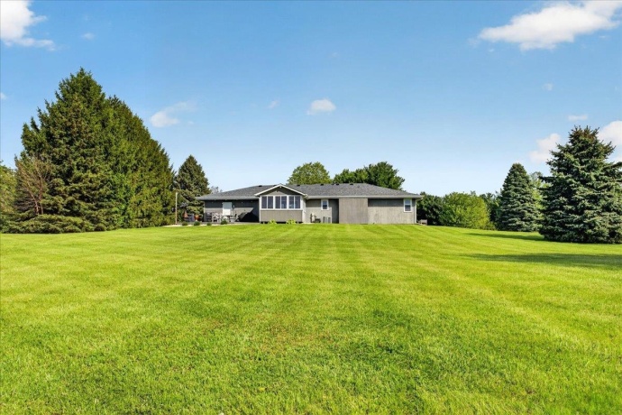 6137 Upper Ridge, ROSCOE, Illinois 61073, 3 Bedrooms Bedrooms, ,2 BathroomsBathrooms,House,For Sale,Upper Ridge,202602942