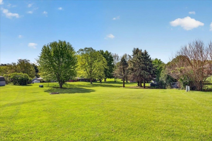 6137 Upper Ridge, ROSCOE, Illinois 61073, 3 Bedrooms Bedrooms, ,2 BathroomsBathrooms,House,For Sale,Upper Ridge,202602942