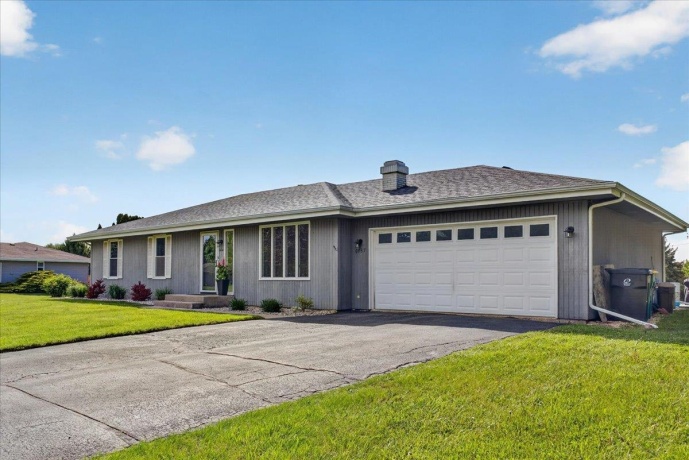 6137 Upper Ridge, ROSCOE, Illinois 61073, 3 Bedrooms Bedrooms, ,2 BathroomsBathrooms,House,For Sale,Upper Ridge,202602942